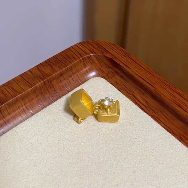Women's Gift Box Pendant Necklace - Image 5